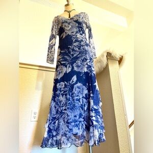 EUC MP Blue White Floral Komarov Dress